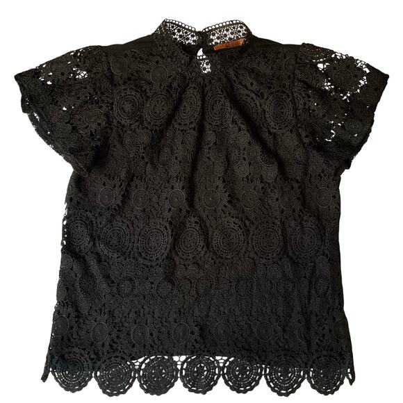 Belldini Women Lace Blouse size L Short Sleeve 24” Length Floral Black - Picture 1 of 8
